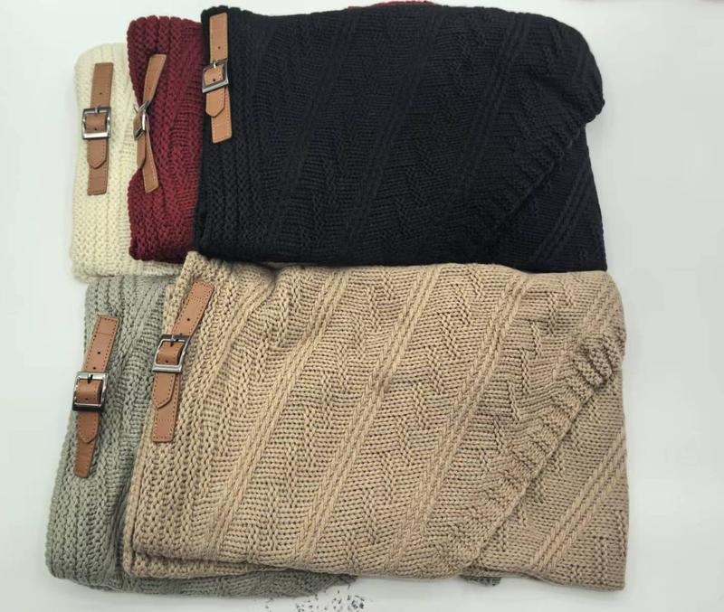 Fem vikta grova kabelsticksfiltar i beige
