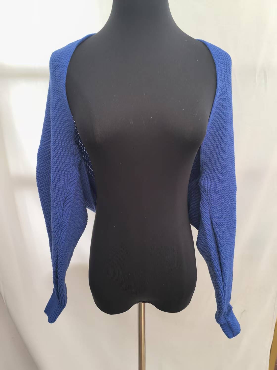 Kungsblå grovstickad öppen cardigan/shrug med långa ärmar