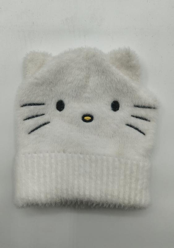  Whiskers & Ear Detail