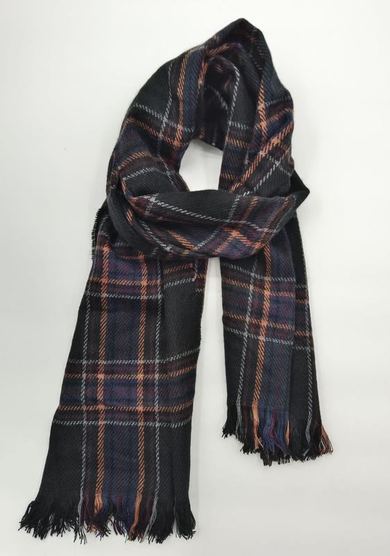 Svart tartanscarf med orange