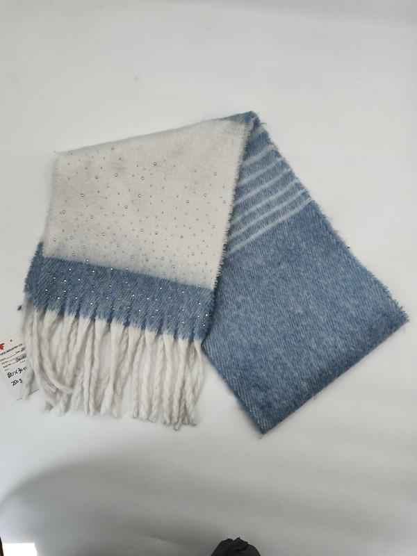 Blå och vit ombré-sjal med strass