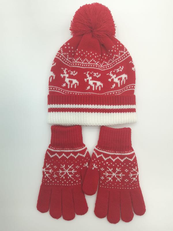 Röd och vit Fair Isle-stickad vintermössa med pompom och matchande vantar med renmönster.