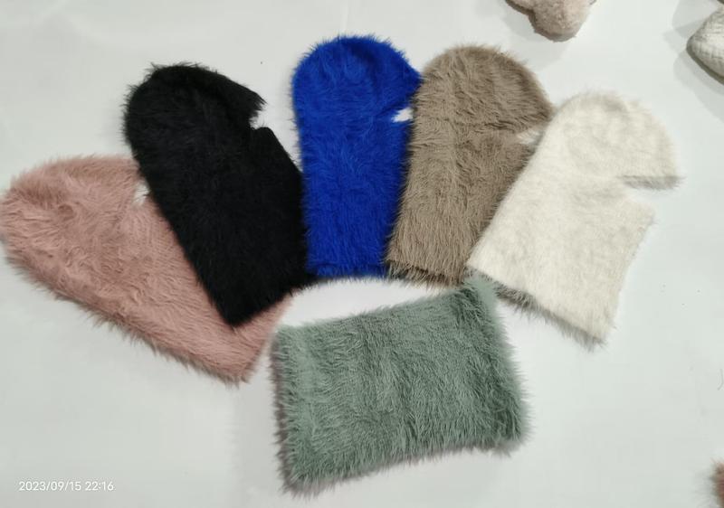 Grossist 6-pack fluffiga faux fur balaclava hattar i rosa