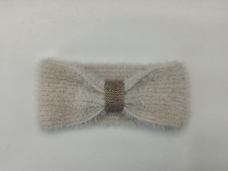 Beige fluffigt stickad pannband med guldig metallisk mittband