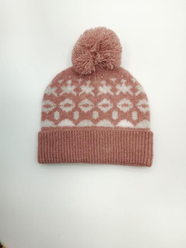 Rosa stickad mössa med Fair Isle-mönster